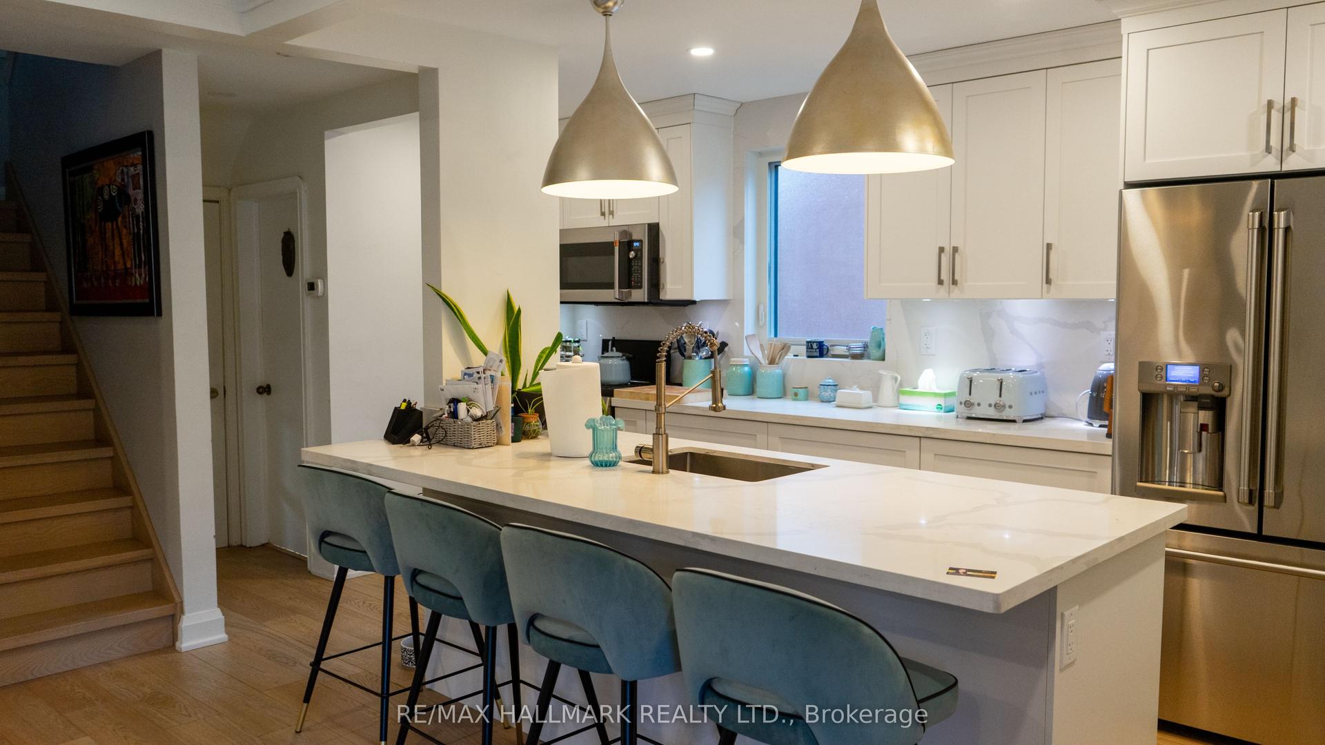 203 Elmhurst Avenue — photo 1