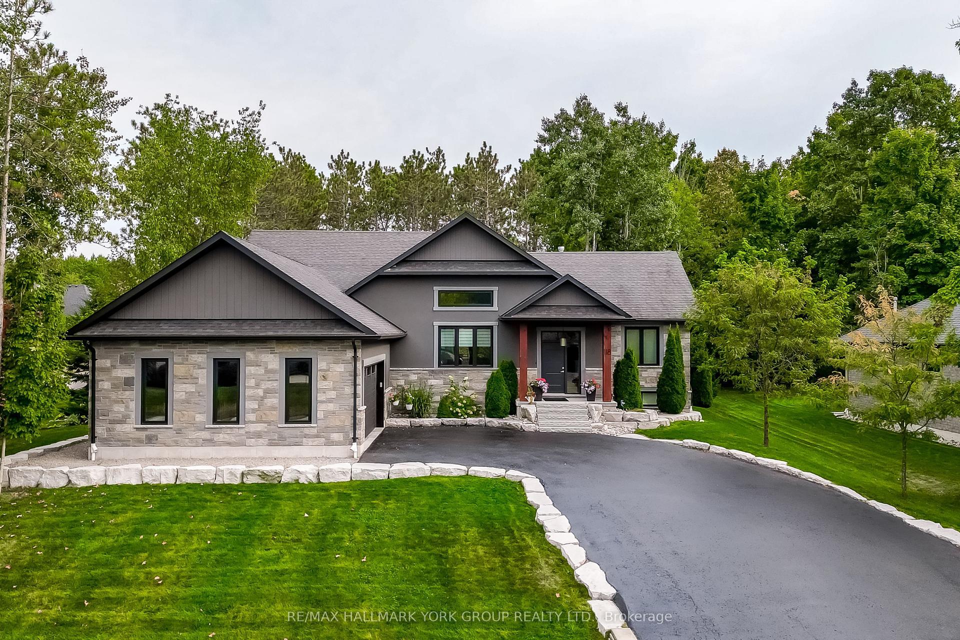 118 Mennill Drive — photo 1