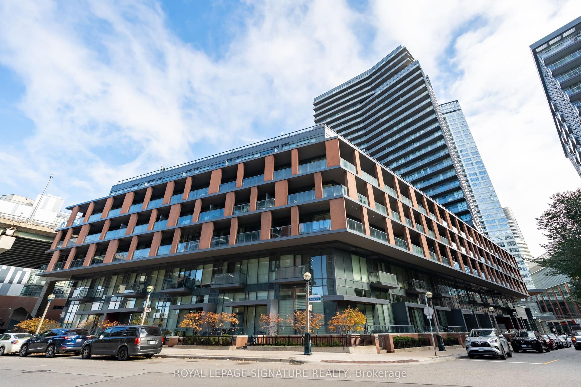 20 Bruyeres Mews — photo 1