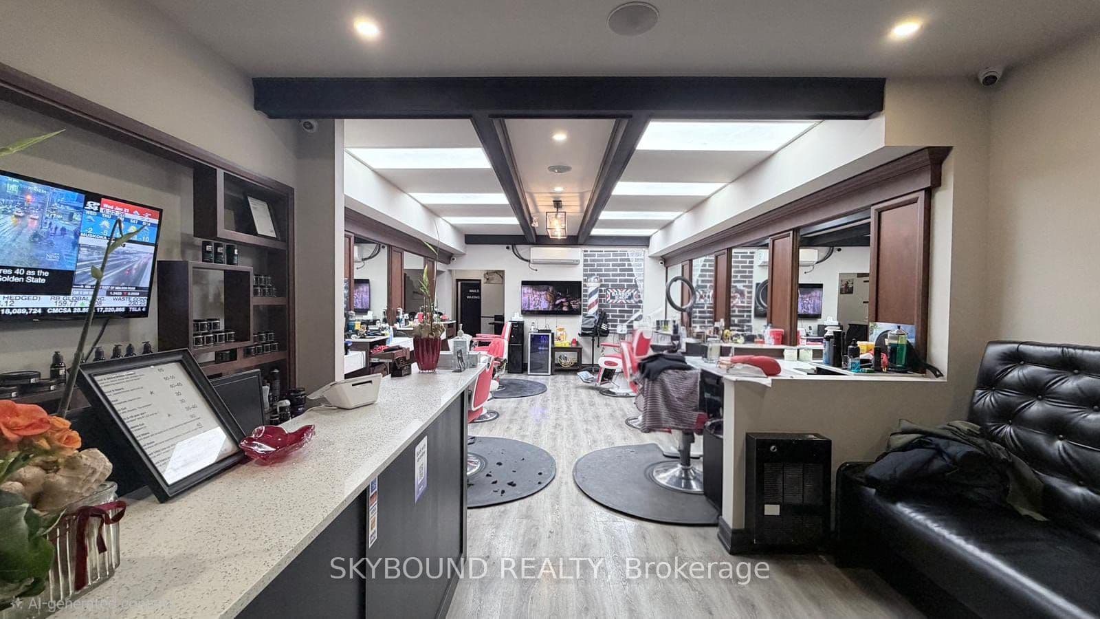 543A College Street — photo 1