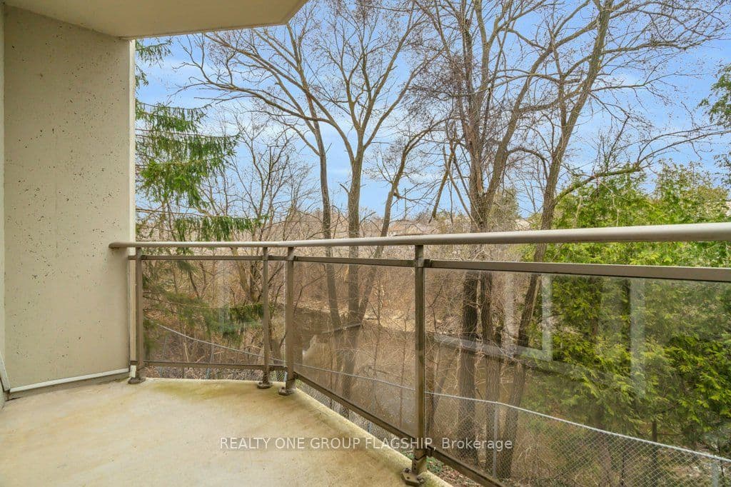 245 queen Street W 202 #202 — photo 1