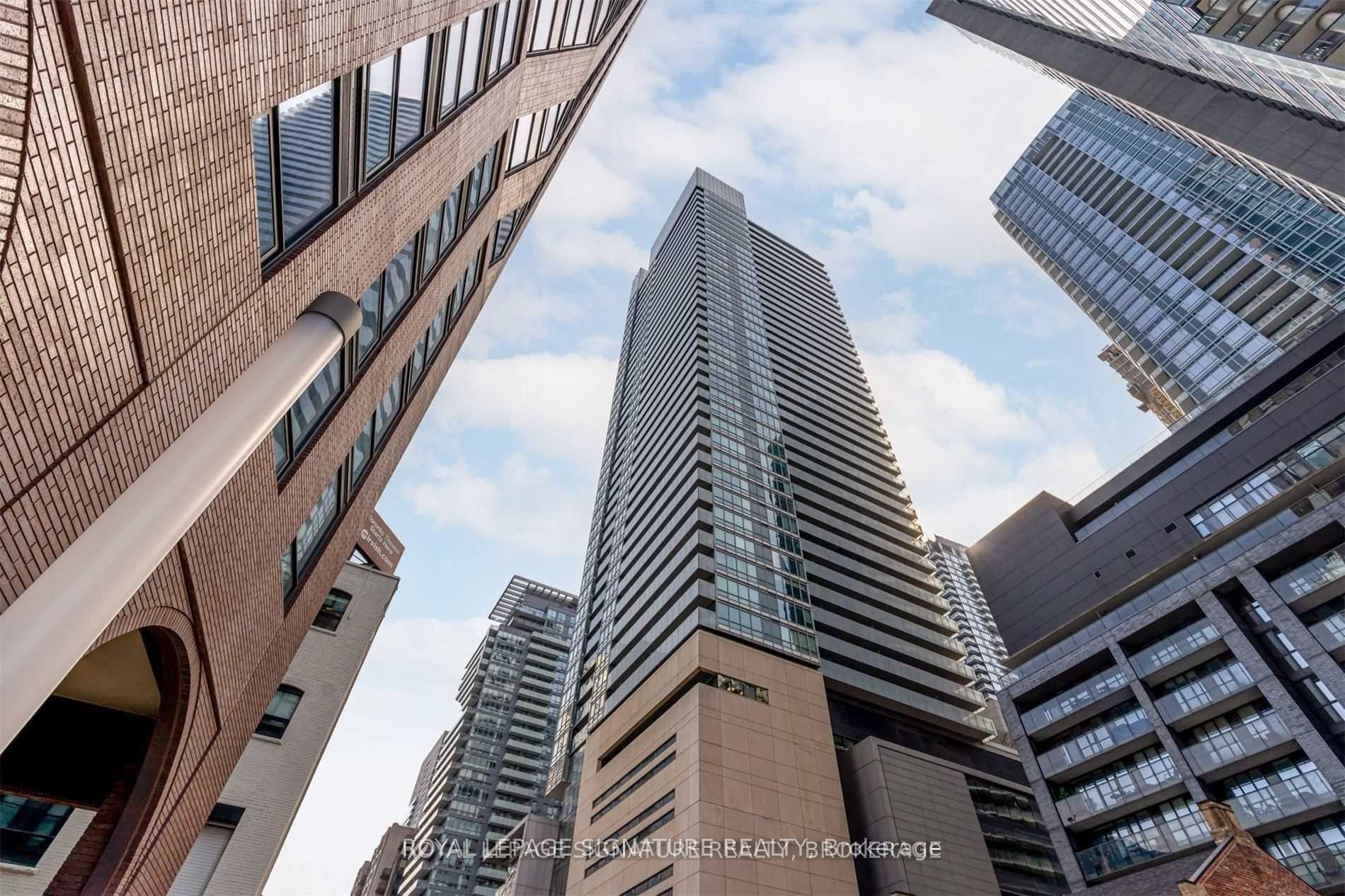 80 John Street 4201 #4201 — photo 1