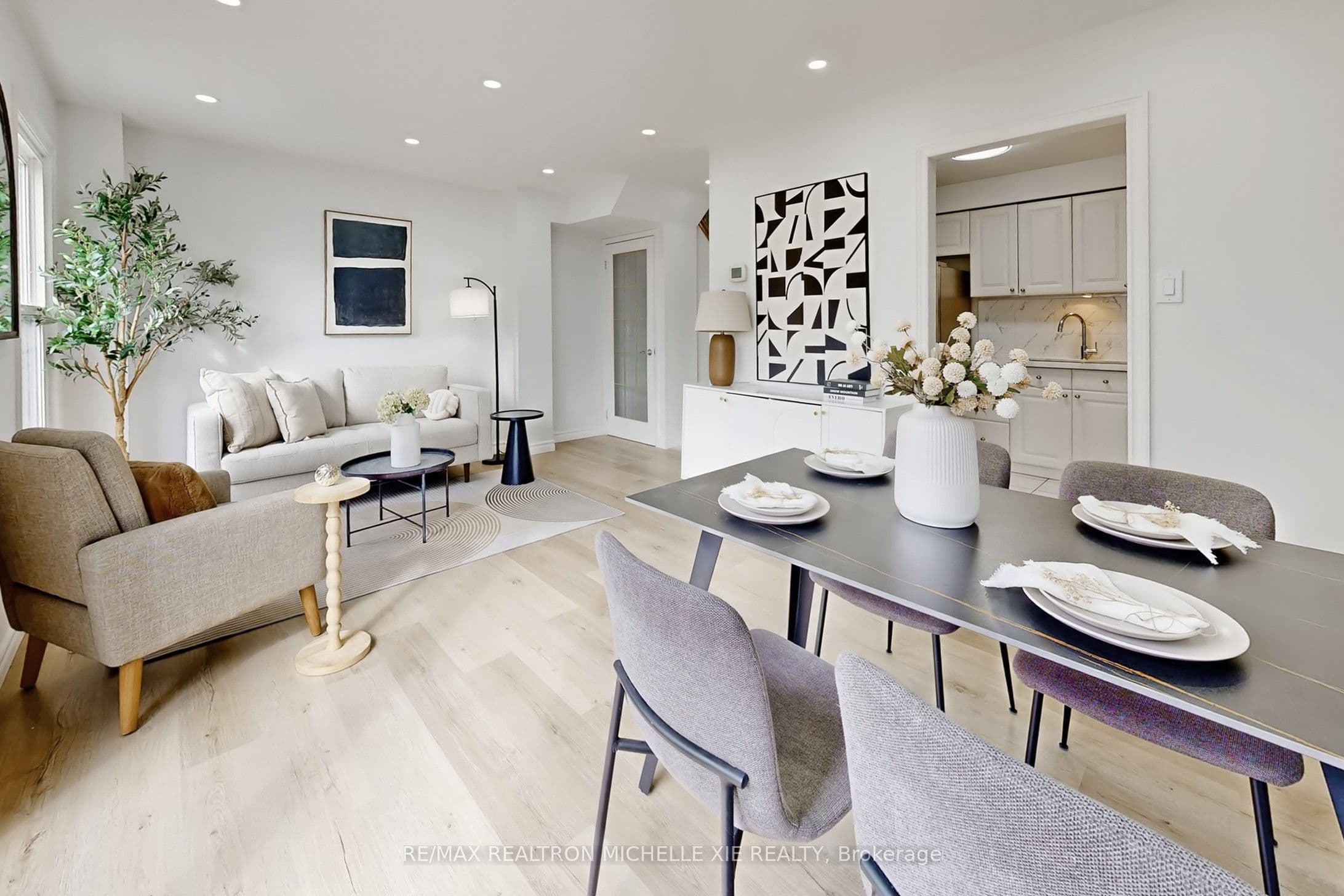 79 Galbraith Crescent — photo 1