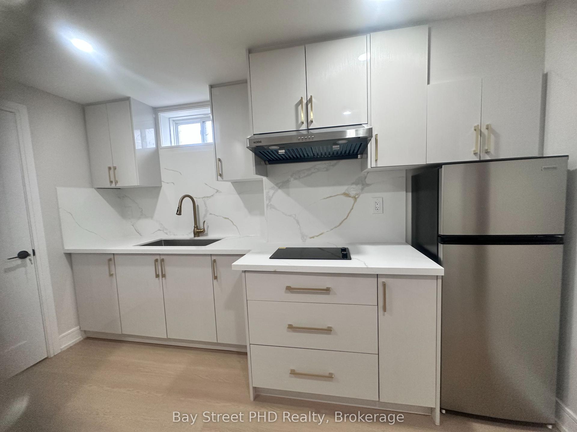 28 West Normandy Drive BSMT2 #BSMT2 — photo 1