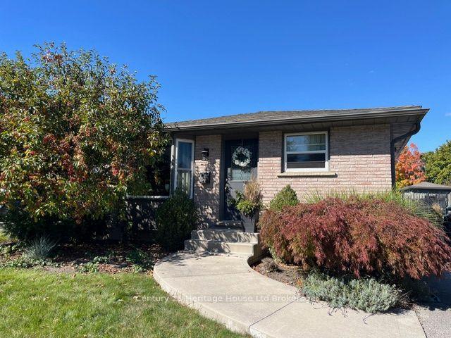 55 Denrich Avenue — photo 1