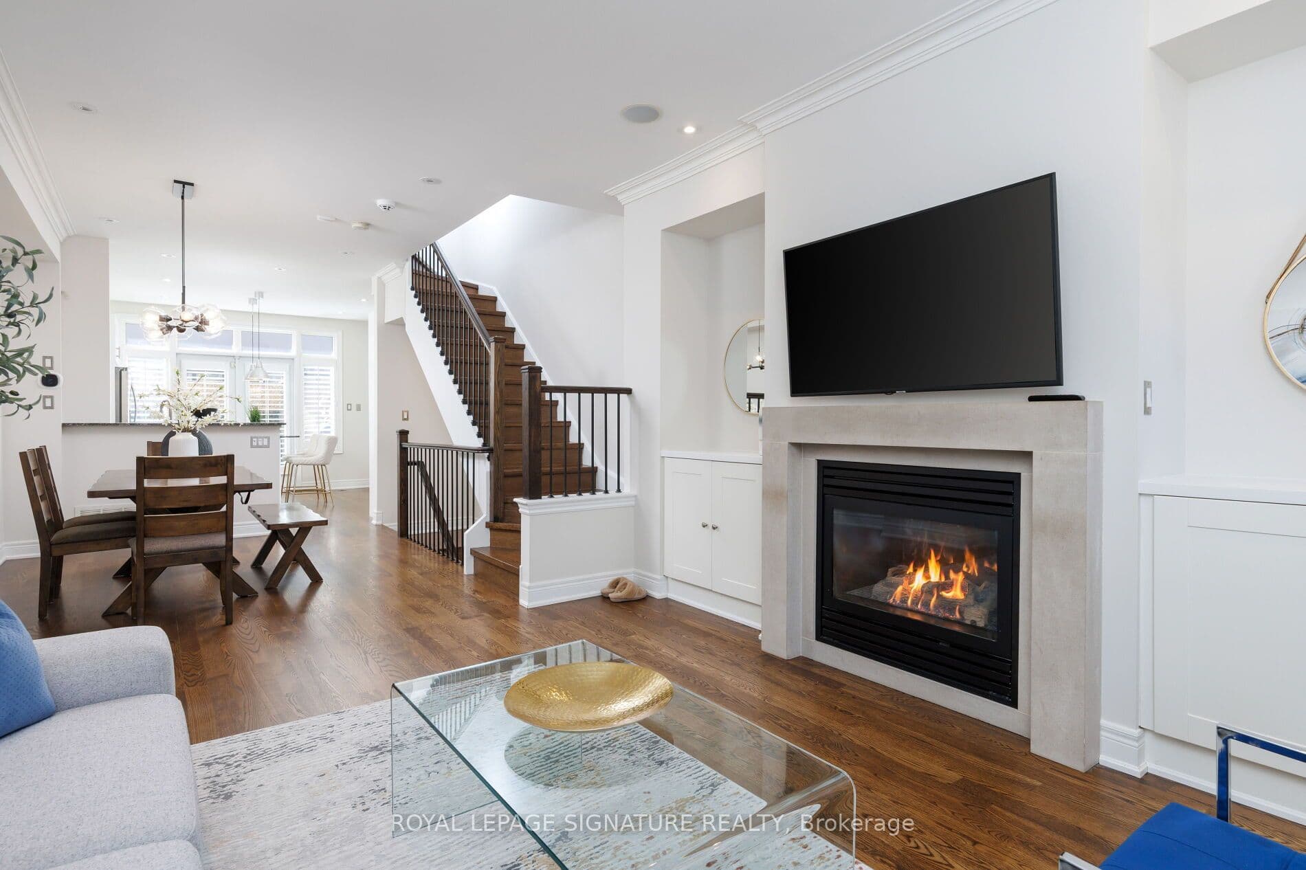 59 Lobo Mews — photo 1