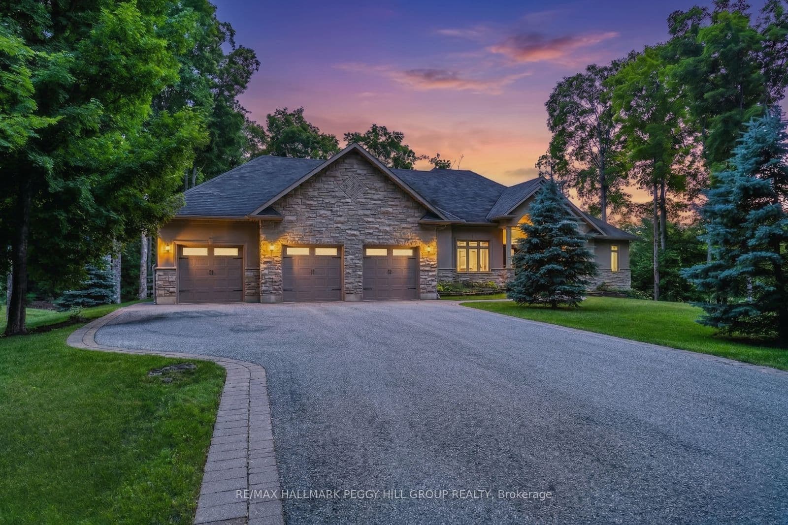 32 Gallagher Crescent — photo 1