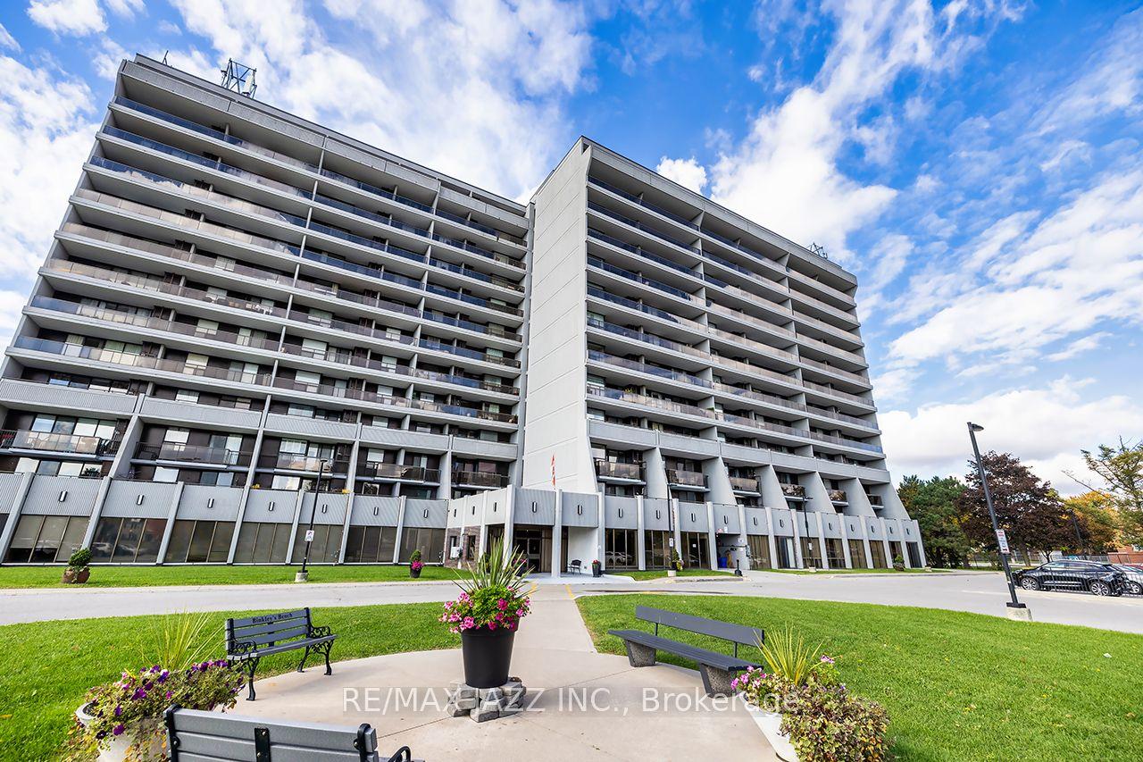 92 Church Street S PH 4 #PH 4 — photo 1