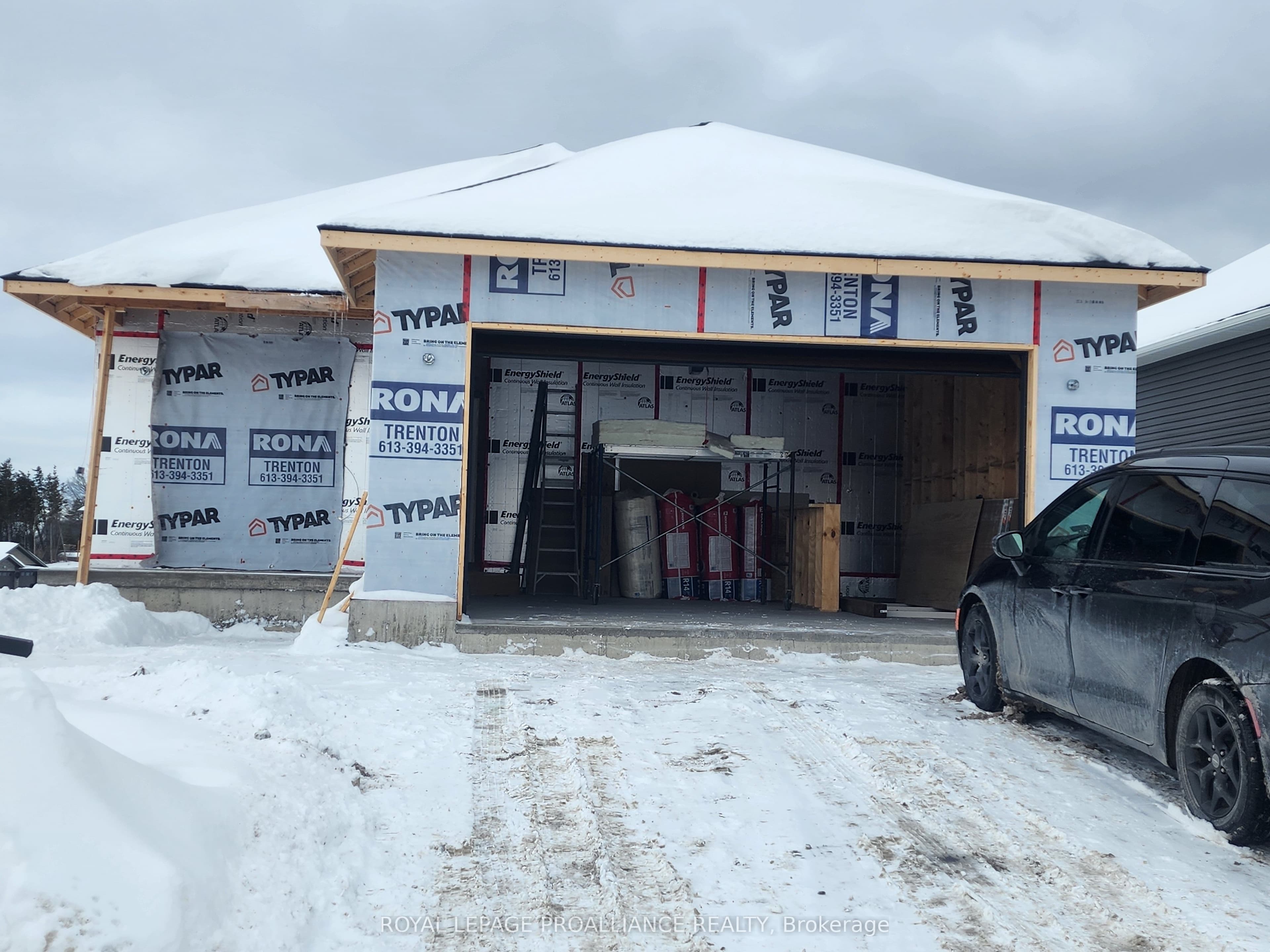 37 Rosewood Drive — photo 1