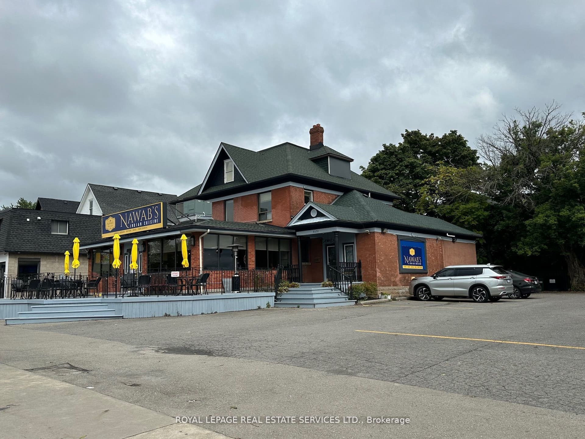 5470 & 5480 Victoria Avenue — photo 1