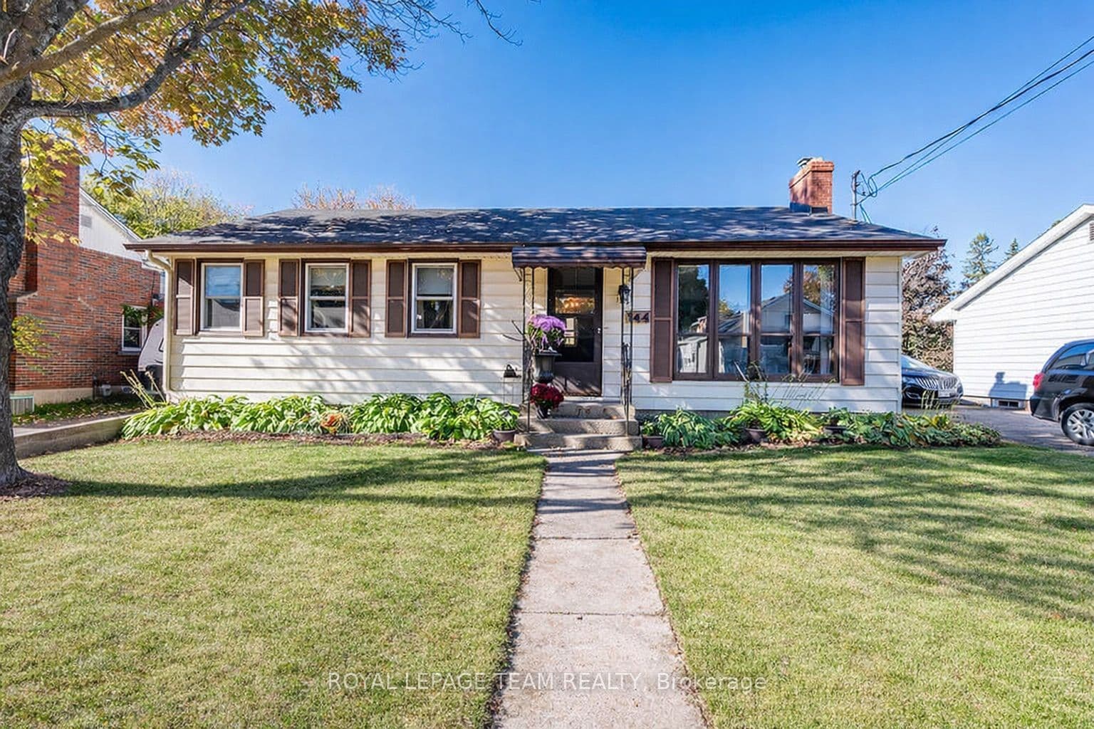 144 Opeongo Road — photo 1