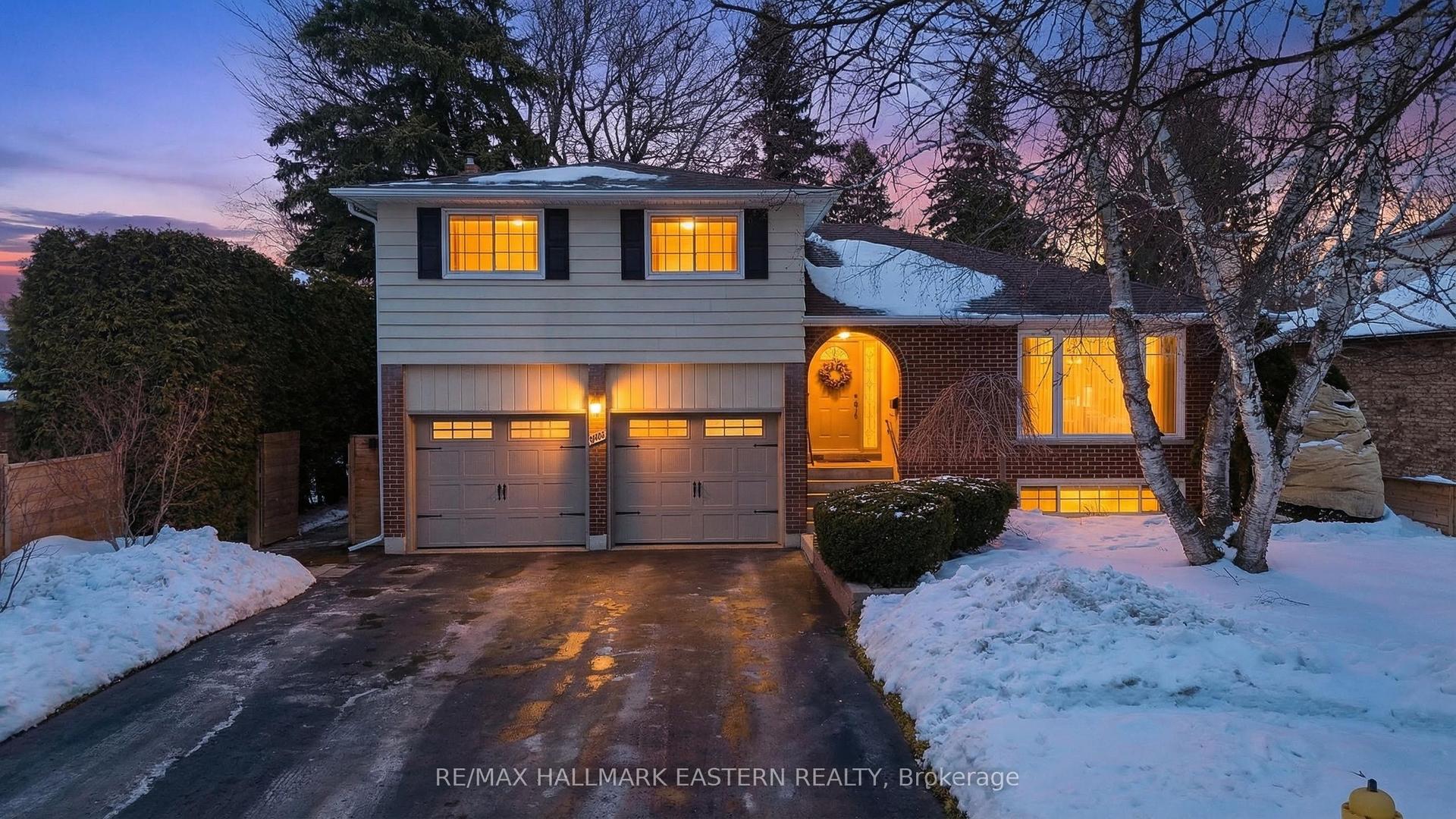 946 Beaufort Court — photo 1