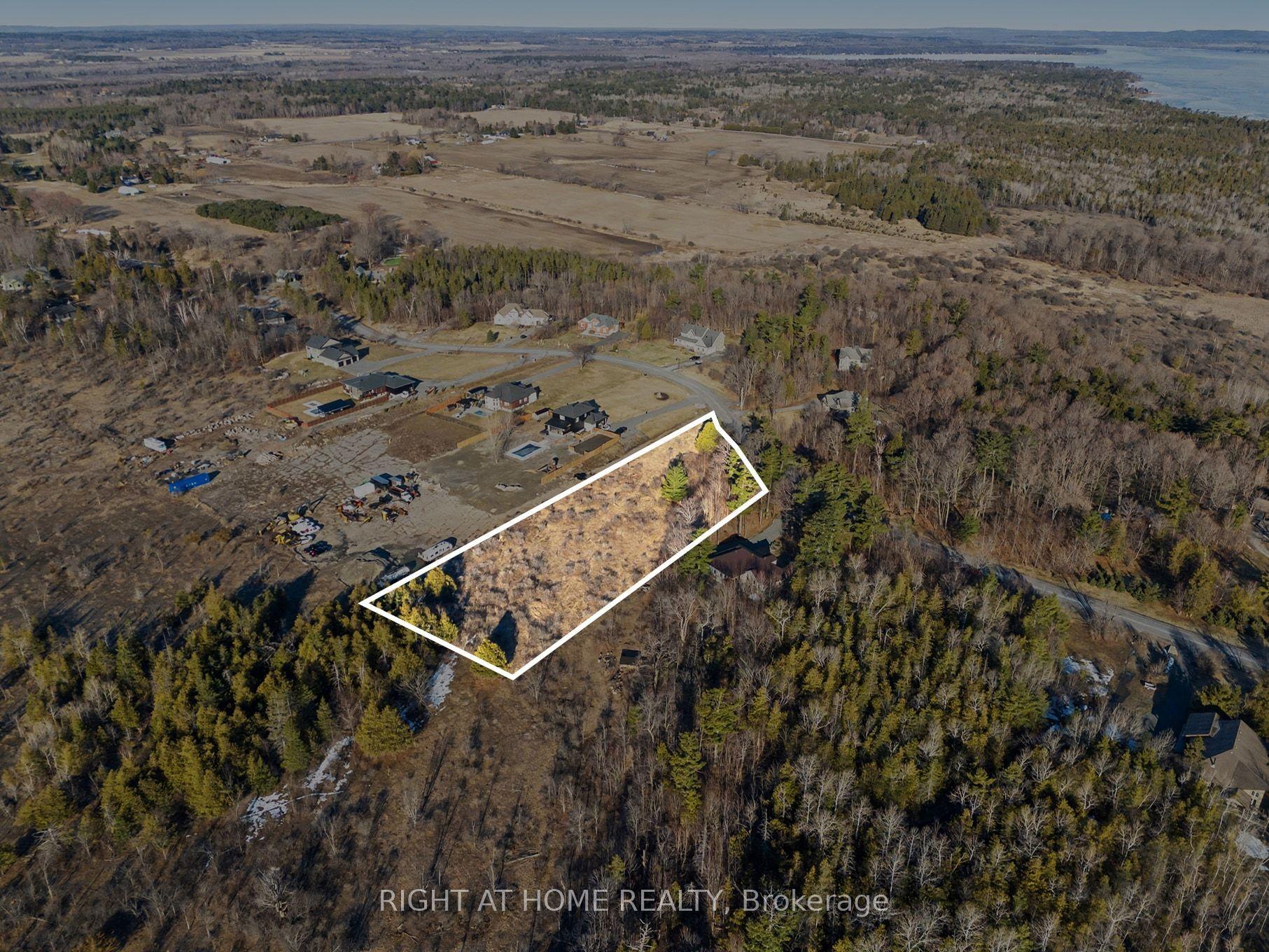 1041 Julia Court — photo 1